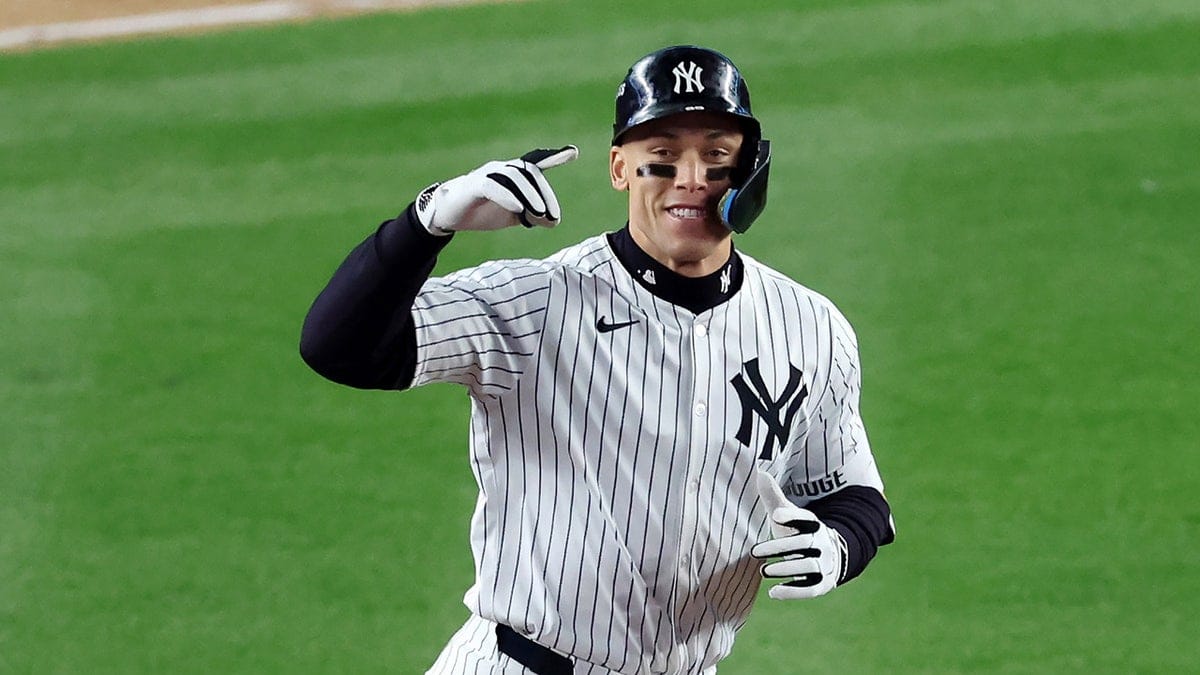 Aaron Judge snaps postseason slump, Yankees take 2-0 lead over Guardians in ALCS Internet InfoMedia aaron judge snaps postseason slump yankees take 2 0 lead over guardians in alcs
