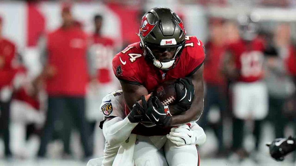 Internet InfoMedia bucs star chris godwin suffers gruesome ankle injury broadcast wont show in loss to ravens