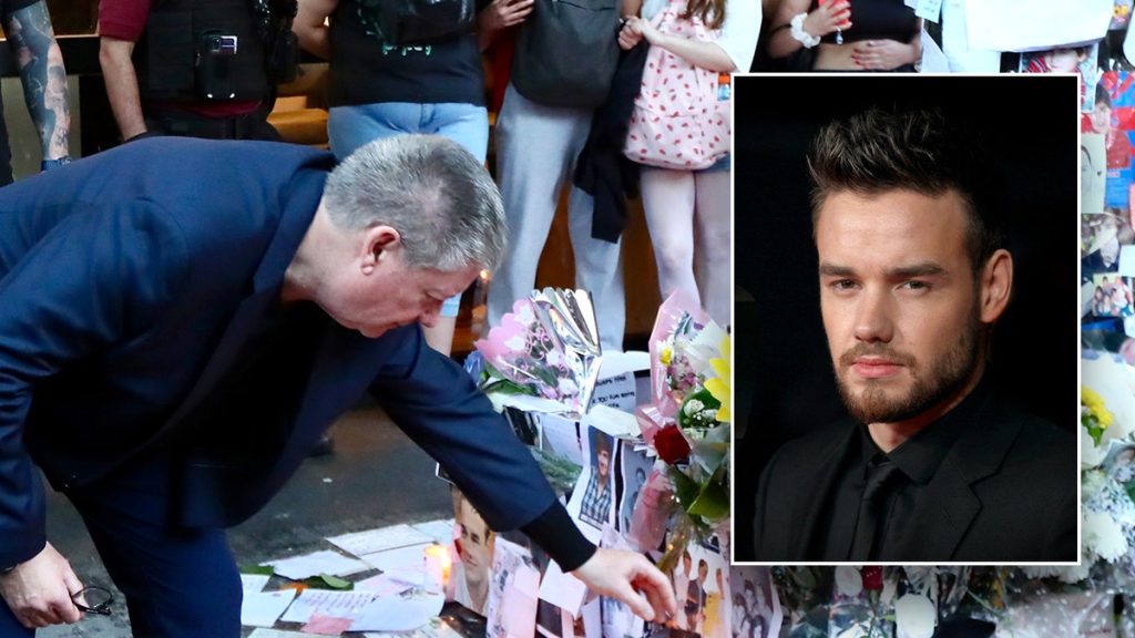 Internet InfoMedia liam paynes dad visits hotel where his son tragically died other family members share tributes