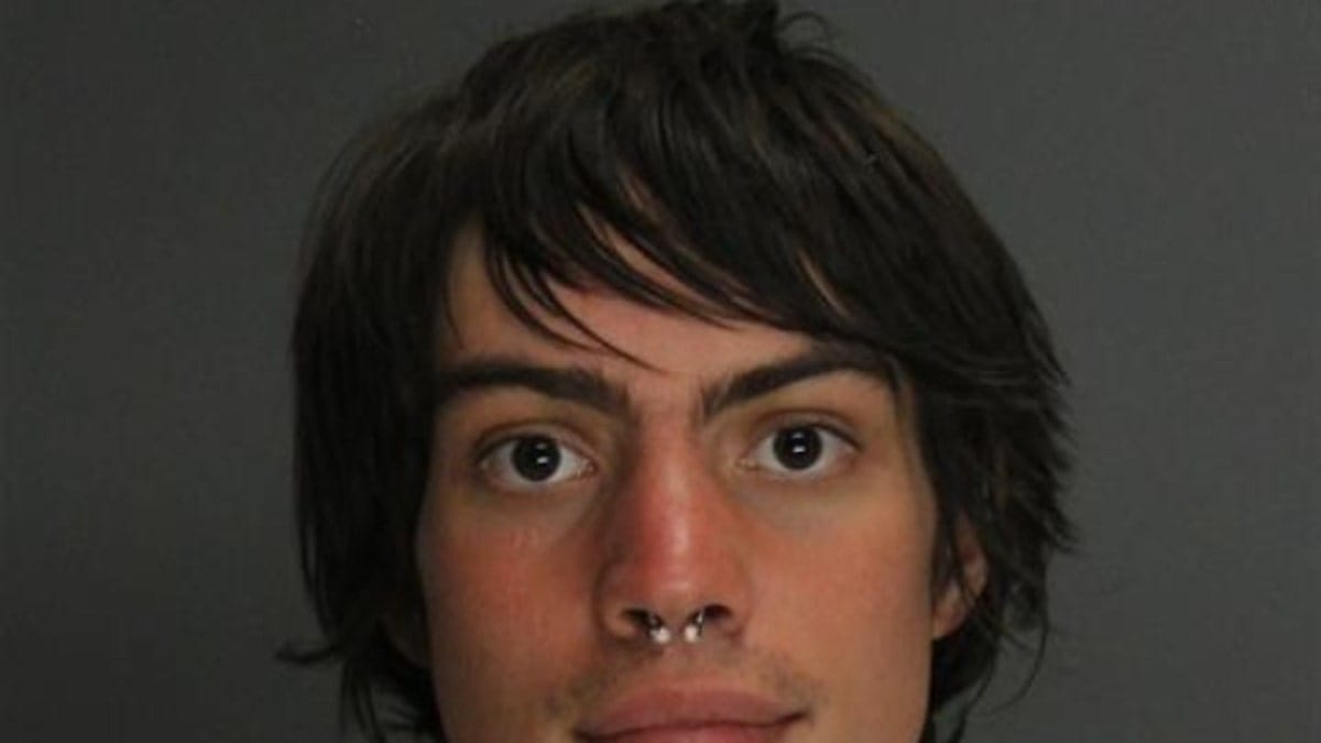 Veteran officer stabbed to death on suburban running trail by homeless suspect with criminal history: police Internet InfoMedia veteran officer stabbed to death on suburban running trail by homeless suspect with criminal history police