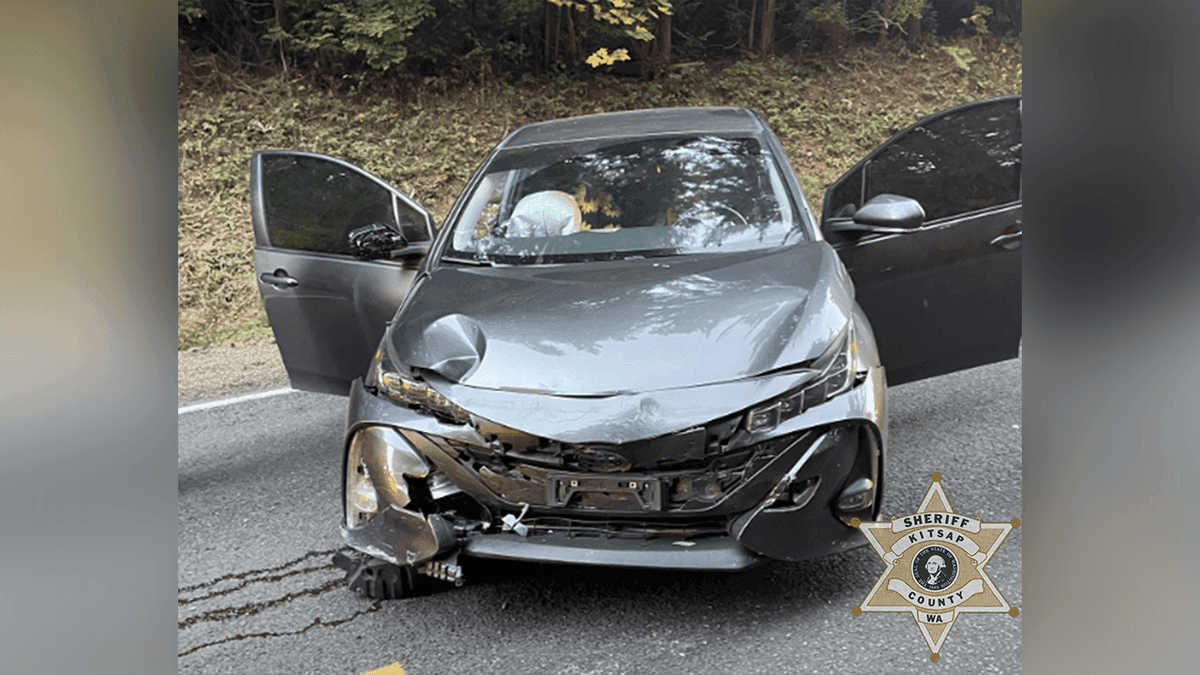 Washington man shot by girlfriend's estranged husband after chase, fight: police Internet InfoMedia washington man shot by girlfriends estranged husband after chase fight police