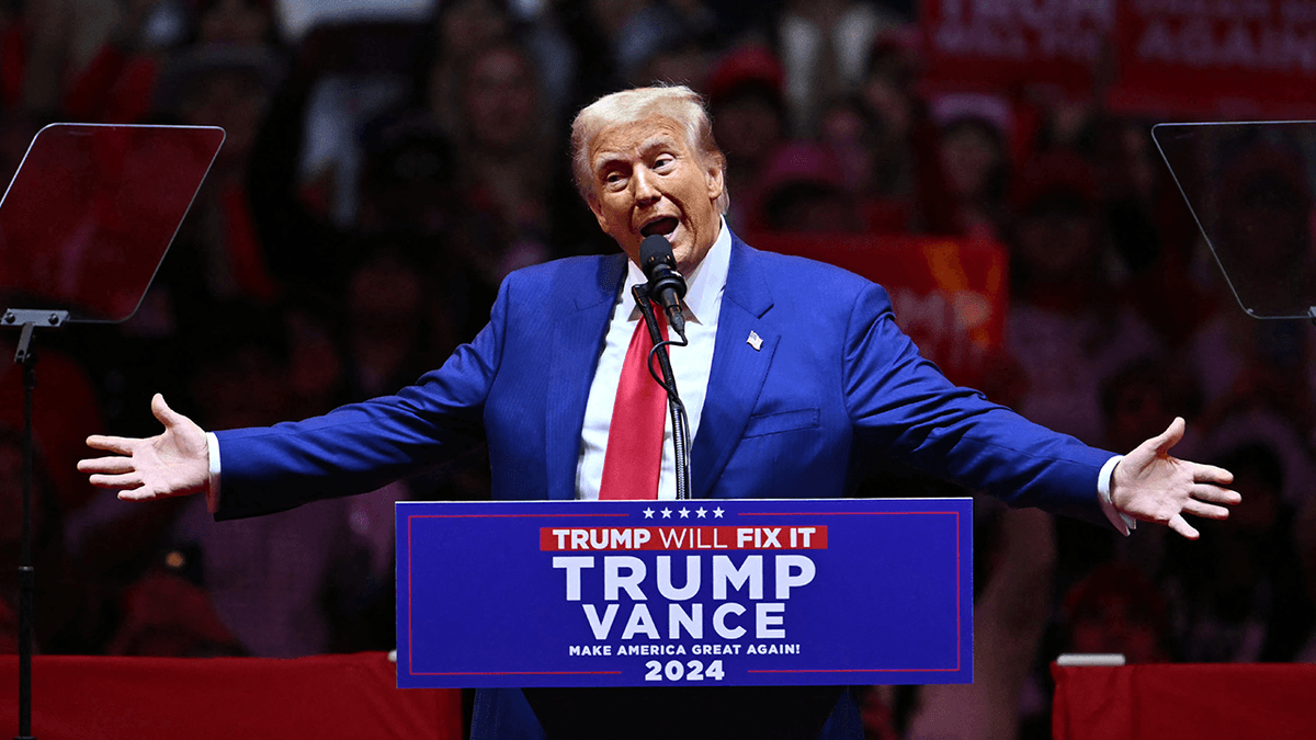 Why Trump is making last-minute stops ahead of Election Day in two blue-leaning states Internet InfoMedia why trump is making last minute stops ahead of election day in two blue leaning states