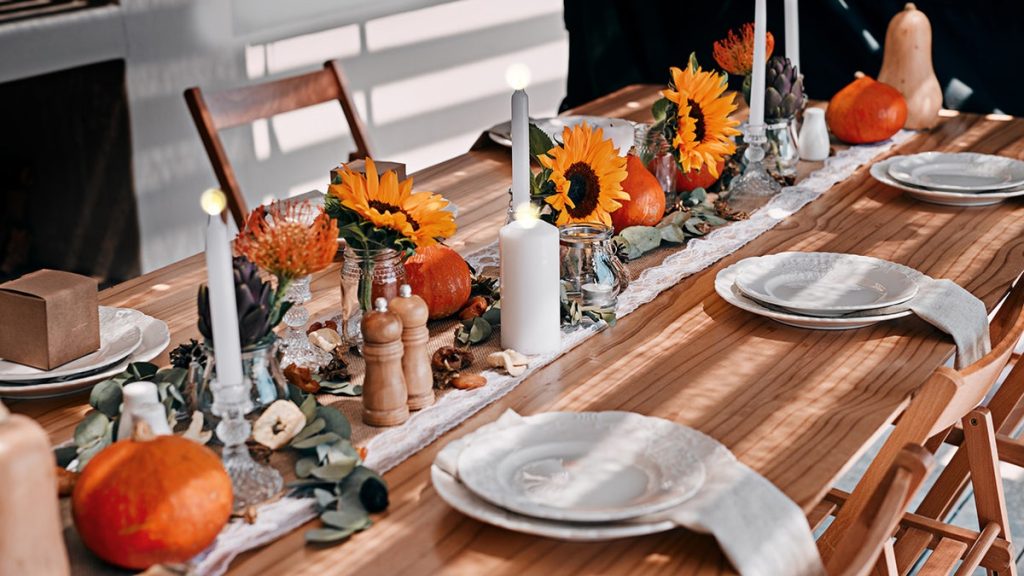 Internet InfoMedia 10 thanksgiving centerpieces thatll brighten your holiday table