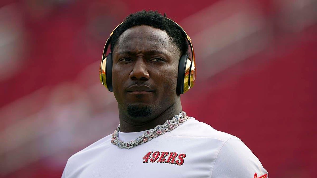 49ers' Deebo Samuel responds to Terrell Owens criticism: 'Cut it fam' Internet InfoMedia 49ers deebo samuel responds to terrell owens criticism cut it fam