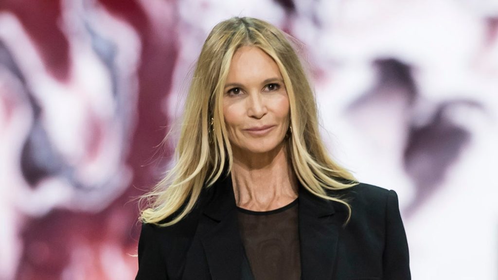 Internet InfoMedia elle macpherson took shots of vodka alone after putting kids to bed during downward spiral of addiction