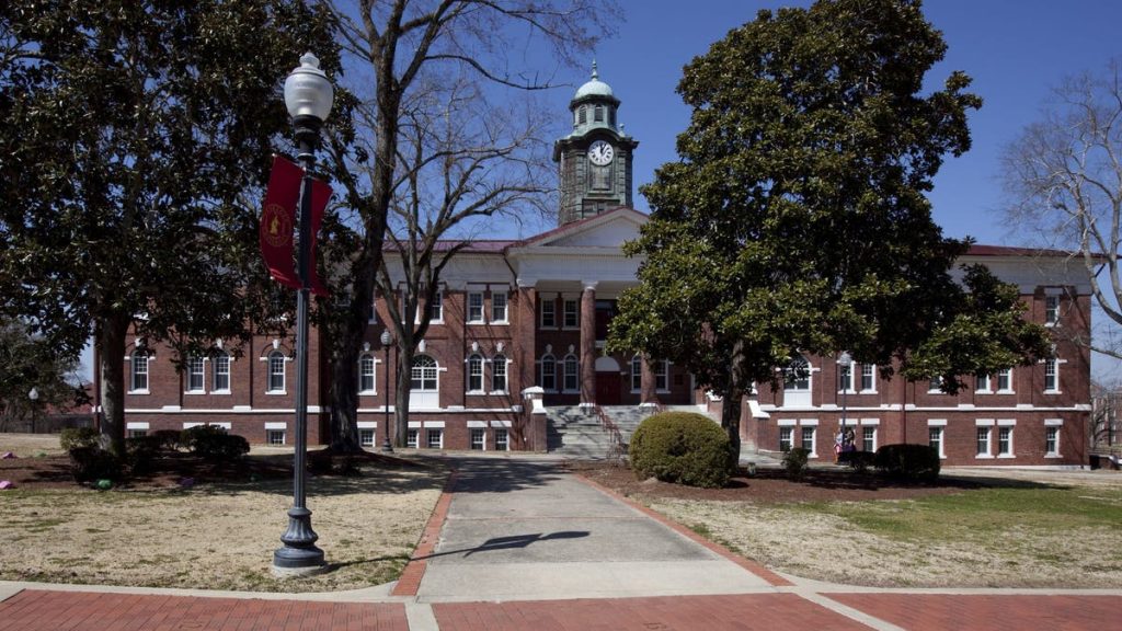 Internet InfoMedia gunshots at tuskegee universitys 100th homecoming caught on video 1 dead several injured