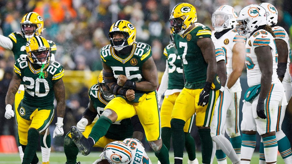 Internet InfoMedia packers take advantage of frigid home field elements in win against dolphins