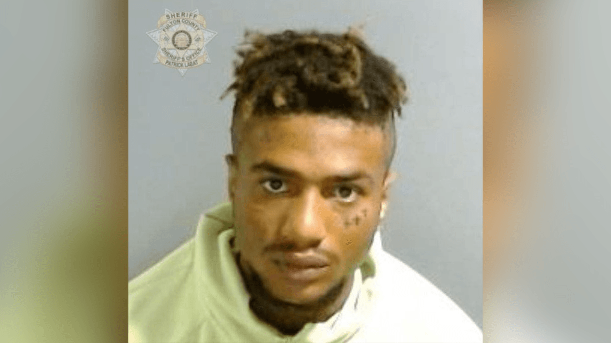 Internet InfoMedia fugitive 19 sought in texas accused of killing 70 year old man in georgia carjacking