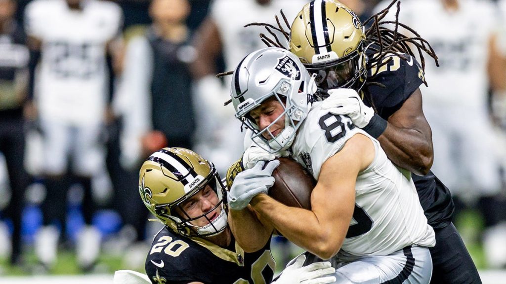 Internet InfoMedia raiders star tight end brock bowers breaks multiple rookie records vs saints