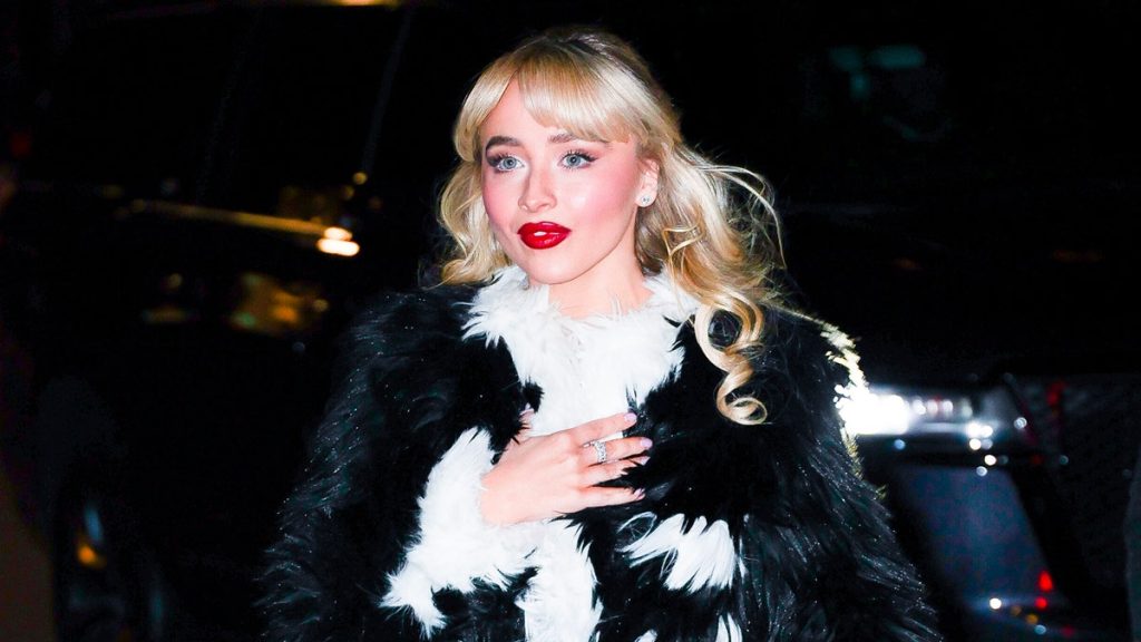 Internet InfoMedia sabrina carpenter plagued by cheating scandal as pop star makes surprise appearance for fans