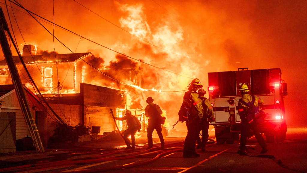 Internet InfoMedia california wildfires force thousands to evacuate and more top headlines