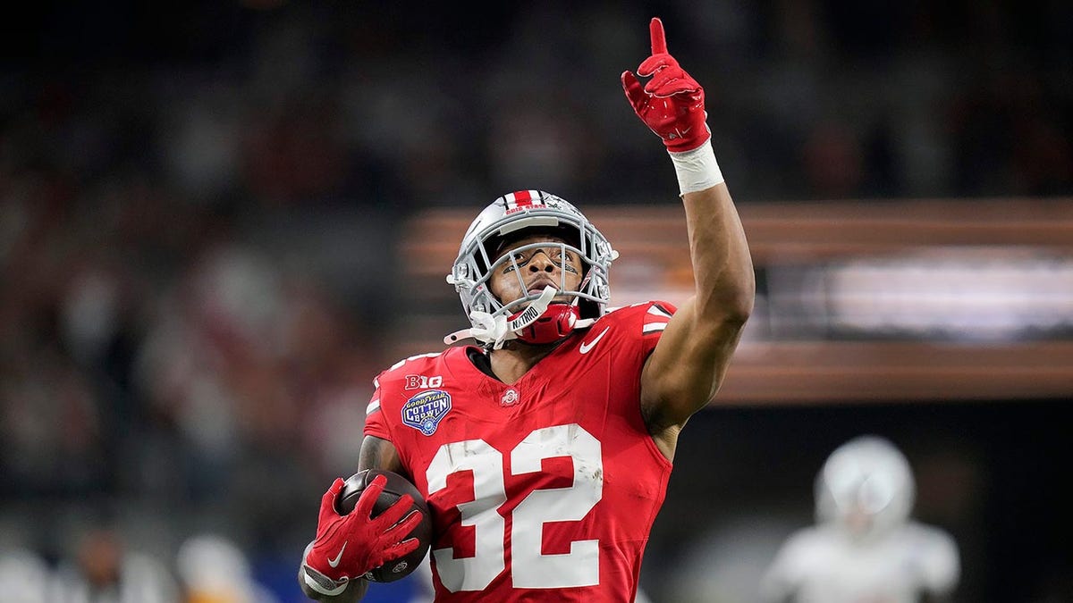 ESPN airs pre-game prayer for Cotton Bowl after backlash for not showing national anthem after terror attack Internet InfoMedia espn airs pre game prayer for cotton bowl after backlash for not showing national anthem after terror attack