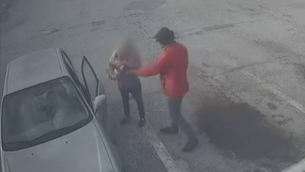 Internet InfoMedia florida man attacks elderly woman robs her of lottery winnings surveillance footage