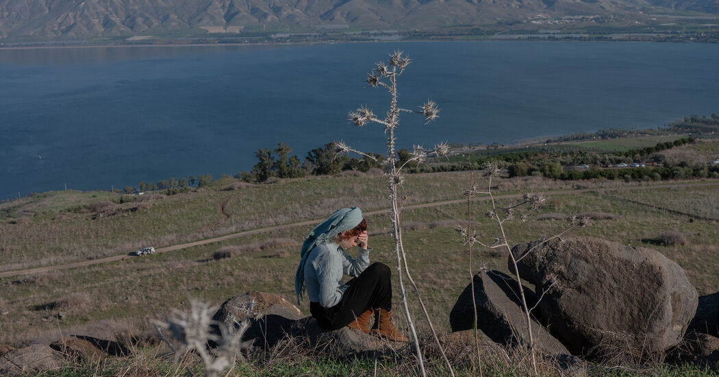 Internet InfoMedia israels mixed mood over cease fire