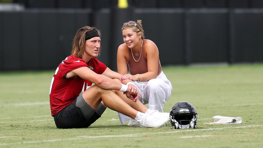 Internet InfoMedia jaguars star trevor lawrence wife marissa announce birth of 1st child thank you jesus for our girl