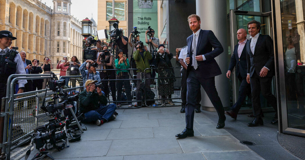 Last-Minute Settlement Talks Halt Prince Harry’s Trial Against Murdoch’s U.K. Tabloids Internet InfoMedia last minute settlement talks halt prince harrys trial against murdochs u k tabloids