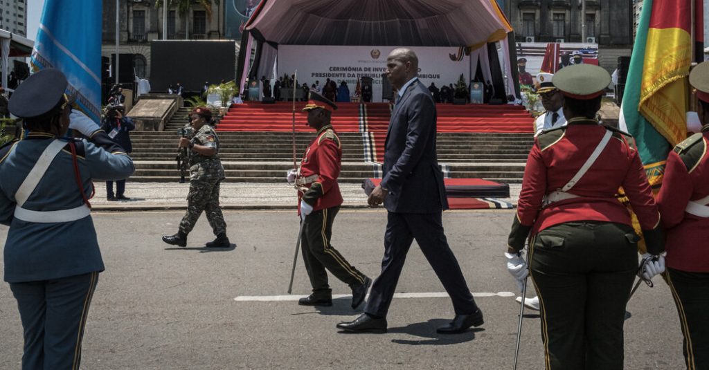 Internet InfoMedia mozambique is at a crossroads as a new president is sworn in