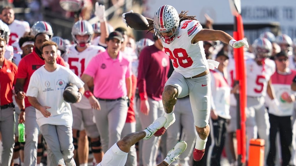 Internet InfoMedia ohio state stomps oregon in rose bowl beatdown to advance to cfp semifinal