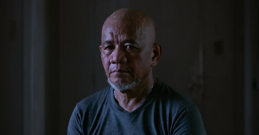 Internet InfoMedia on the run a hit man gives one last confession