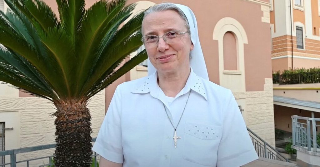 Internet InfoMedia pope appoints nun to lead vatican department