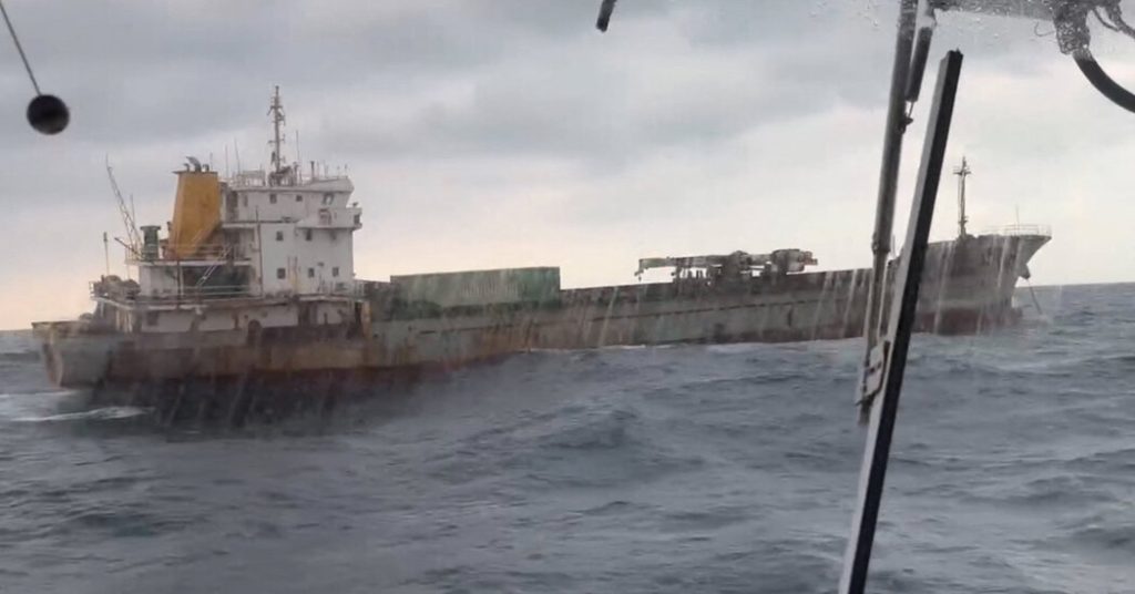 Internet InfoMedia taiwan suspects a chinese linked ship of damaging an internet cable