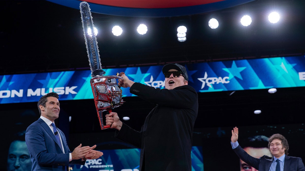 Internet InfoMedia 21 federal digital service staffers resign refuse to help doge