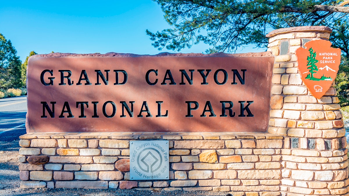 Dead California man, car parts found 1,000 feet below Grand Canyon's South Rim Internet InfoMedia dead california man car parts found 1000 feet below grand canyons south rim