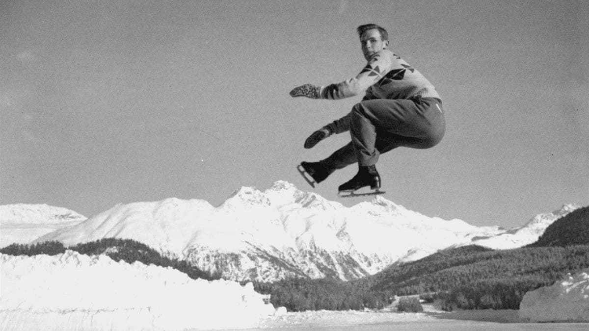 Figure skating community mourns the loss of legend Dick Button in the wake of D.C. plane crash tragedy Internet InfoMedia figure skating community mourns the loss of legend dick button in the wake of d c plane crash tragedy