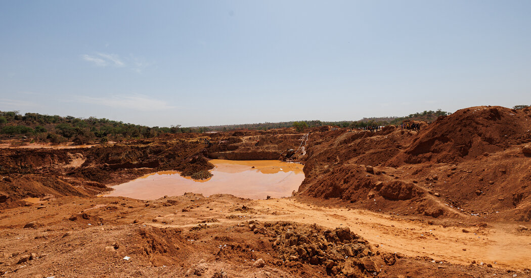 Internet InfoMedia gold mine collapse in mali kills at least 43