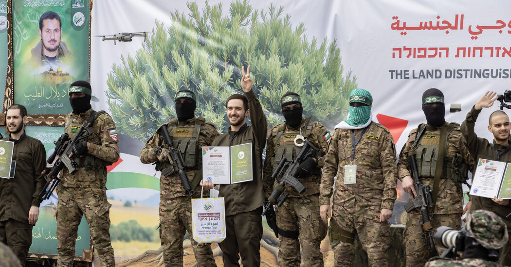 Hamas Frees 6 Hostages as Israel Delays Palestinian Prisoner Release Internet InfoMedia hamas frees 6 hostages as israel delays palestinian prisoner release