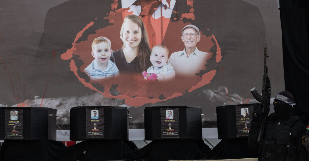 Internet InfoMedia hamas hands bodies of 4 dead hostages to israel