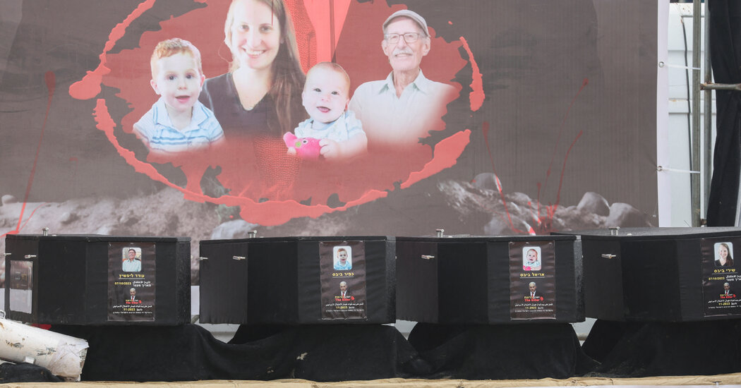 Internet InfoMedia hamas hands bodies of 4 hostages back to israel