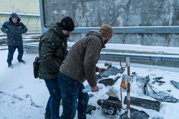 Internet InfoMedia high above chernobyl workers grapple with ice fire and nuclear fears