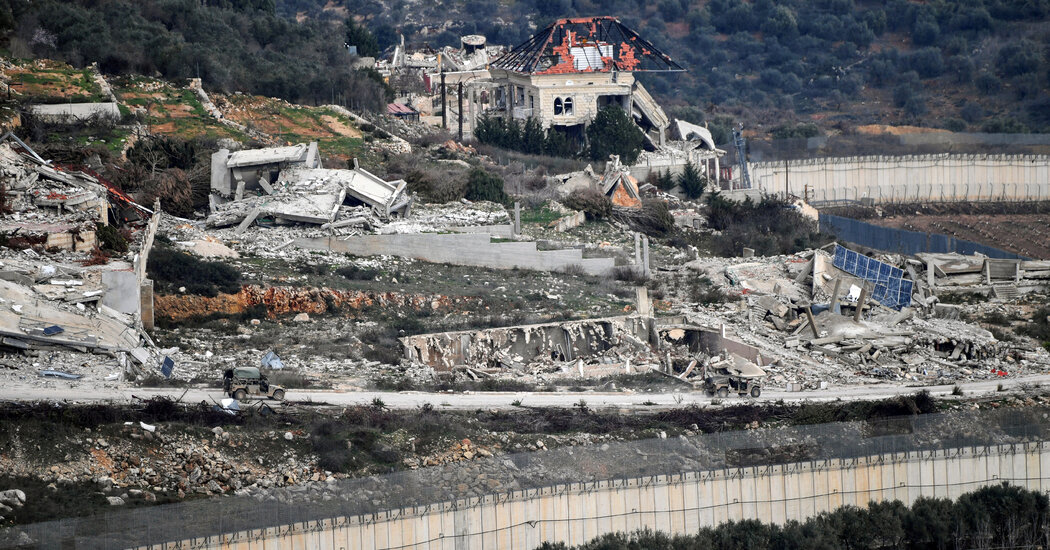 Internet InfoMedia tensions mount in lebanon as deadline nears for israeli withdrawal