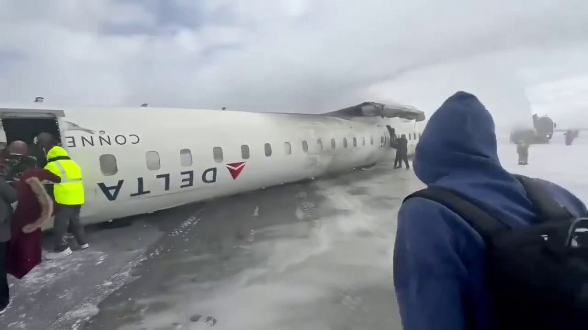 Toronto plane crash timeline: Delta flight from Minneapolis flips upside down while attempting to land Internet InfoMedia toronto plane crash timeline delta flight from minneapolis flips upside down while attempting to land