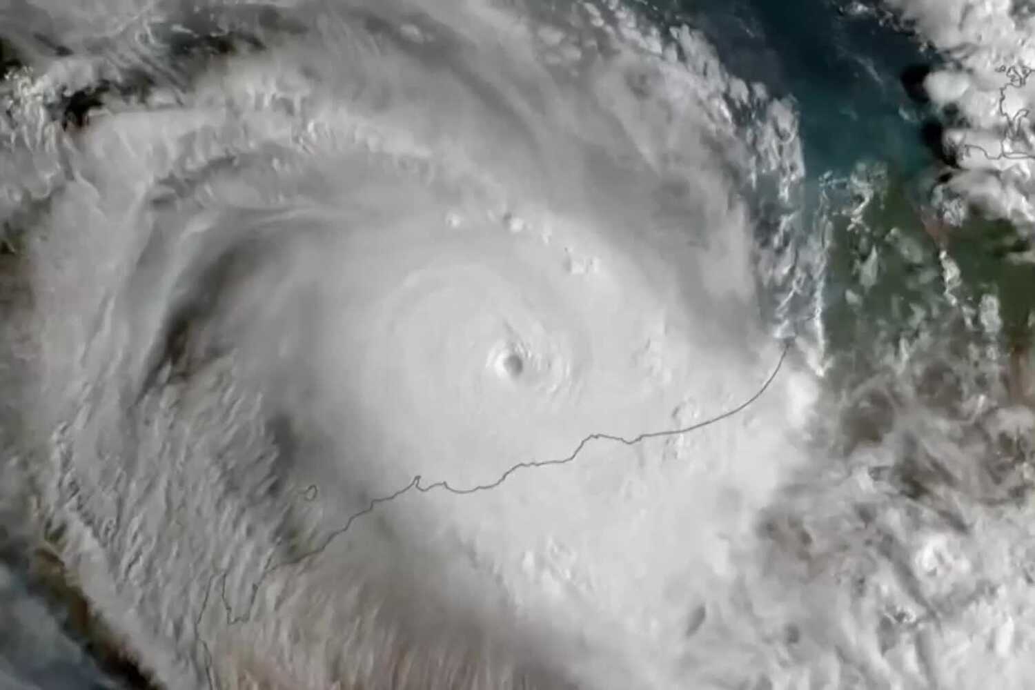 Tropical Cyclone Zelia Makes Landfall in Northwest Australia Internet InfoMedia tropical cyclone zelia makes landfall in northwest australia