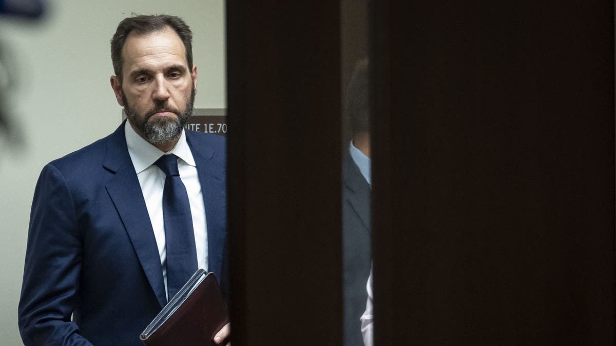 Trump strips security clearances from law firm tied to Jack Smith cases Internet InfoMedia trump strips security clearances from law firm tied to jack smith cases