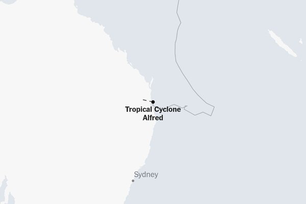 Internet InfoMedia alfred no longer a cyclone makes landfall in australia