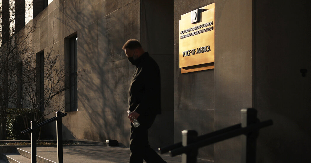 Internet InfoMedia chinese nationalists praise trumps cuts to voice of america