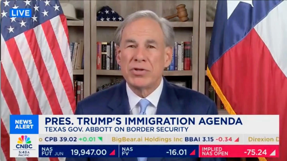 Greg Abbott says daily border crossings in El Paso have plummeted under Trump administration Internet InfoMedia greg abbott says daily border crossings in el paso have plummeted under trump administration