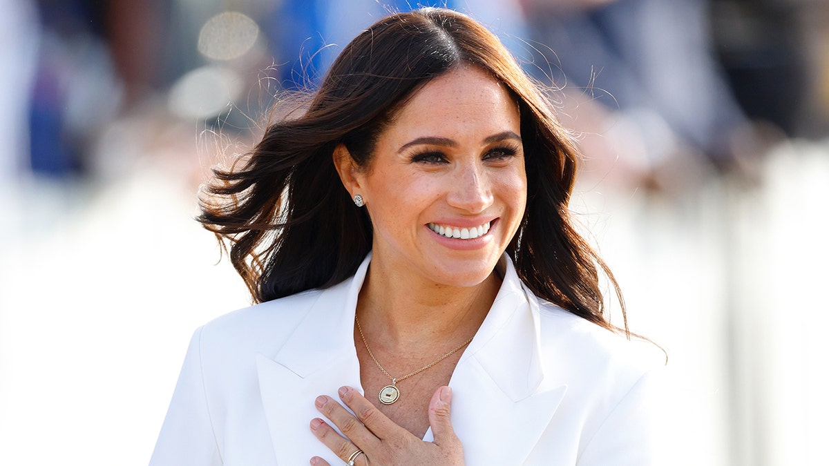 Meghan Markle’s ‘messiah complex,’ frequent hugs sparked clash within palace before royal exit: book Internet InfoMedia meghan markles messiah complex frequent hugs sparked clash within palace before royal exit book