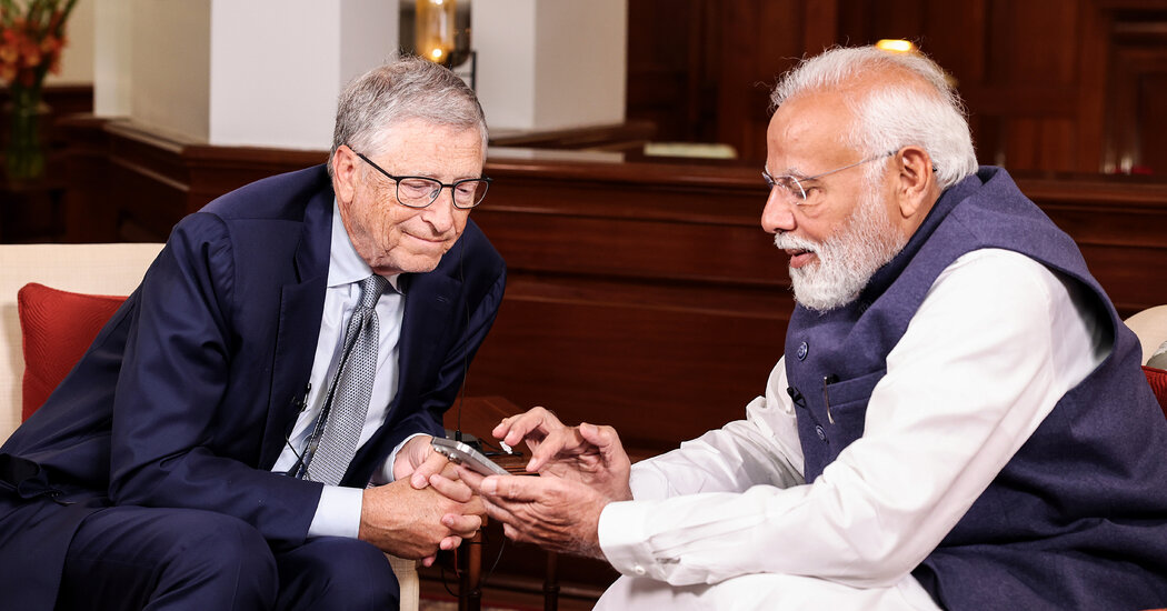 Internet InfoMedia nary a critical word bill gatess close bond with narendra modi