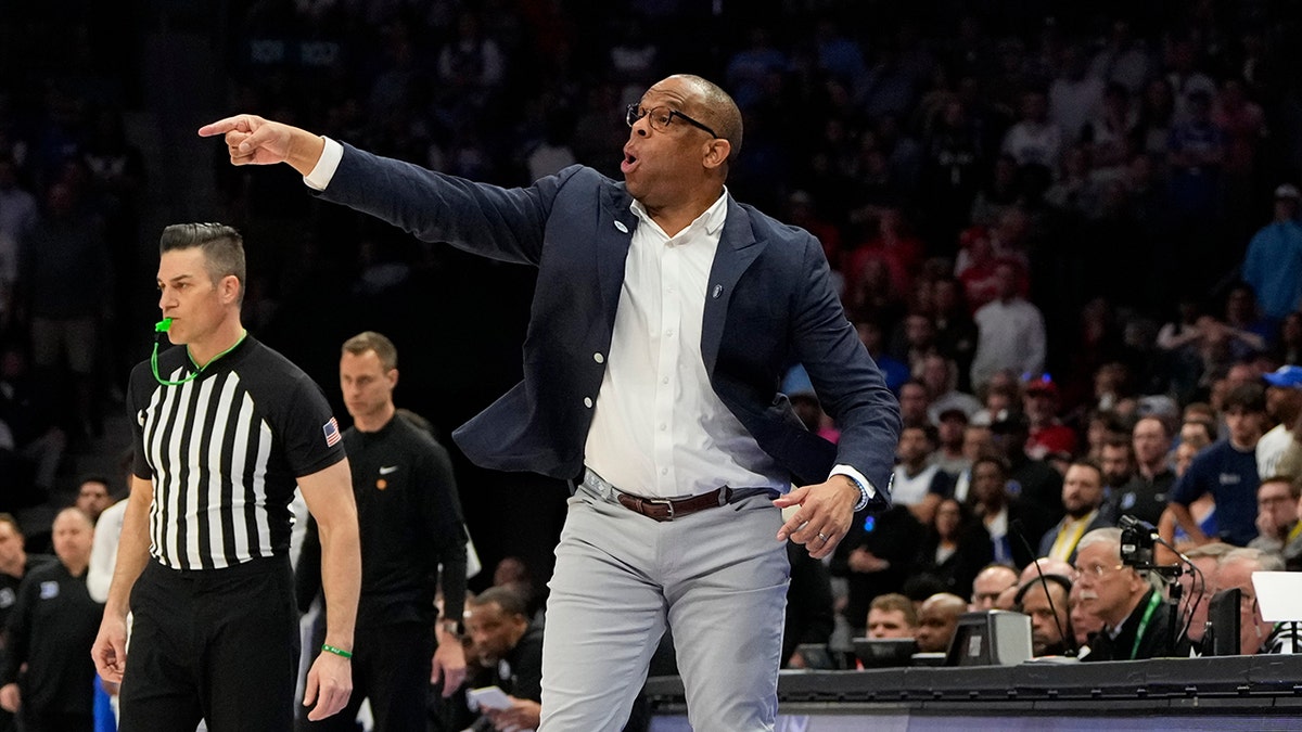 North Carolina's NCAA Tournament bid leads to social media backlash: 'How did this even happen?' Internet InfoMedia north carolinas ncaa tournament bid leads to social media backlash how did this even happen