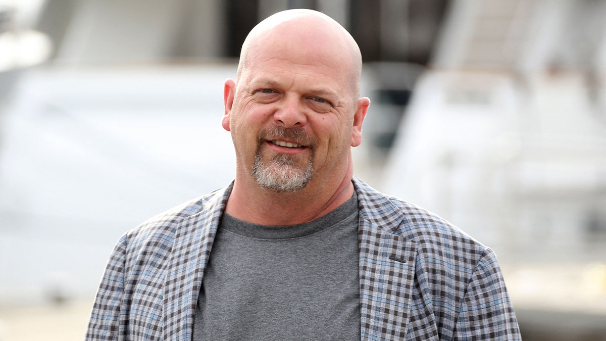 Internet InfoMedia pawn stars rick harrison recalls the one time trump apologized to him this is all my fault