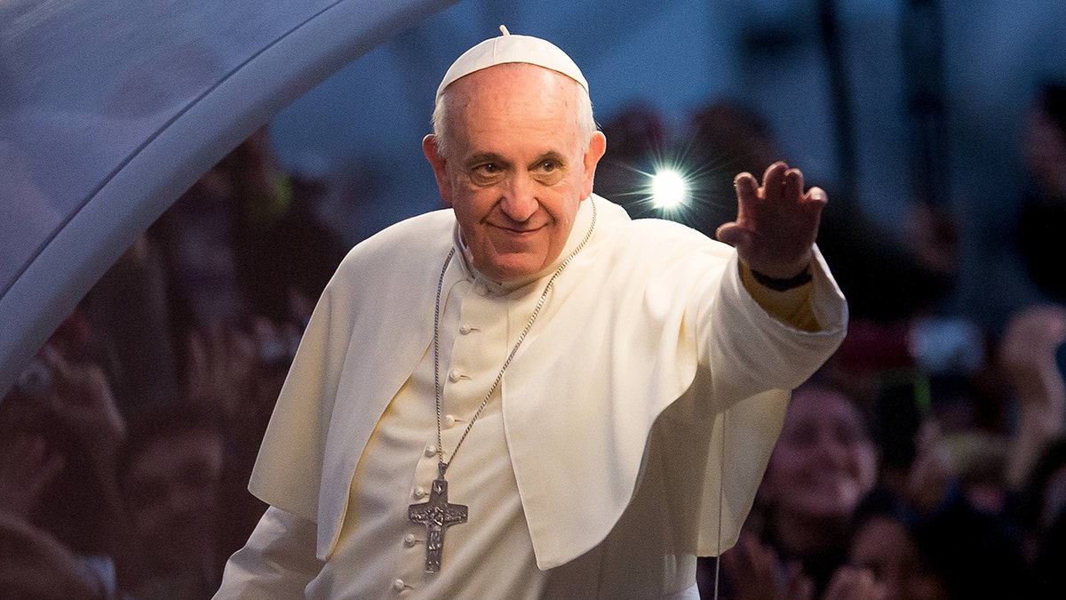 Pope remains stable after month in hospital as he continues treatments and works from bedside Internet InfoMedia pope remains stable after month in hospital as he continues treatments and works from bedside