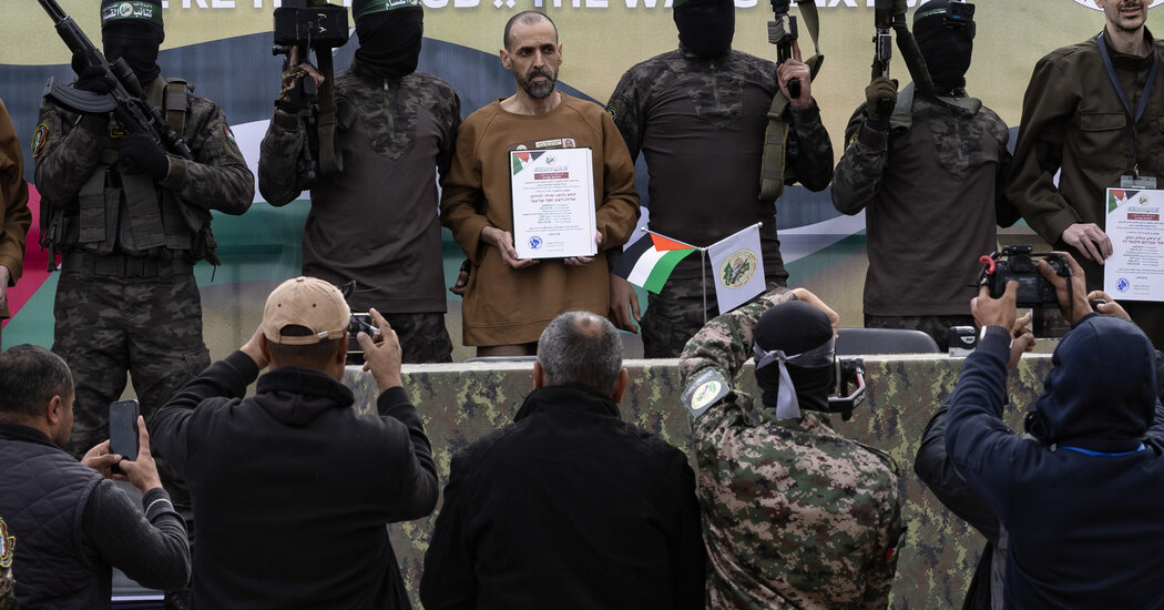 Internet InfoMedia released from hamas captivity a hostage finds his family gone