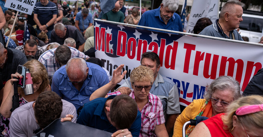 Internet InfoMedia trump tries to use white south africans as cautionary tale