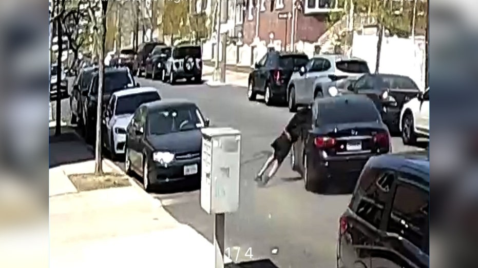 Internet InfoMedia bronx car owner dragged in street during carjacking caught on camera
