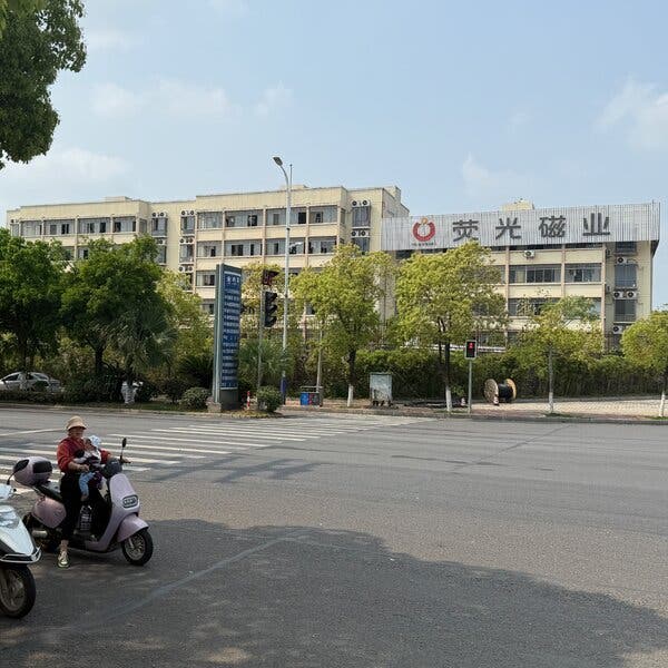 Monday Briefing: China Pauses Crucial Exports Internet InfoMedia monday briefing china pauses crucial