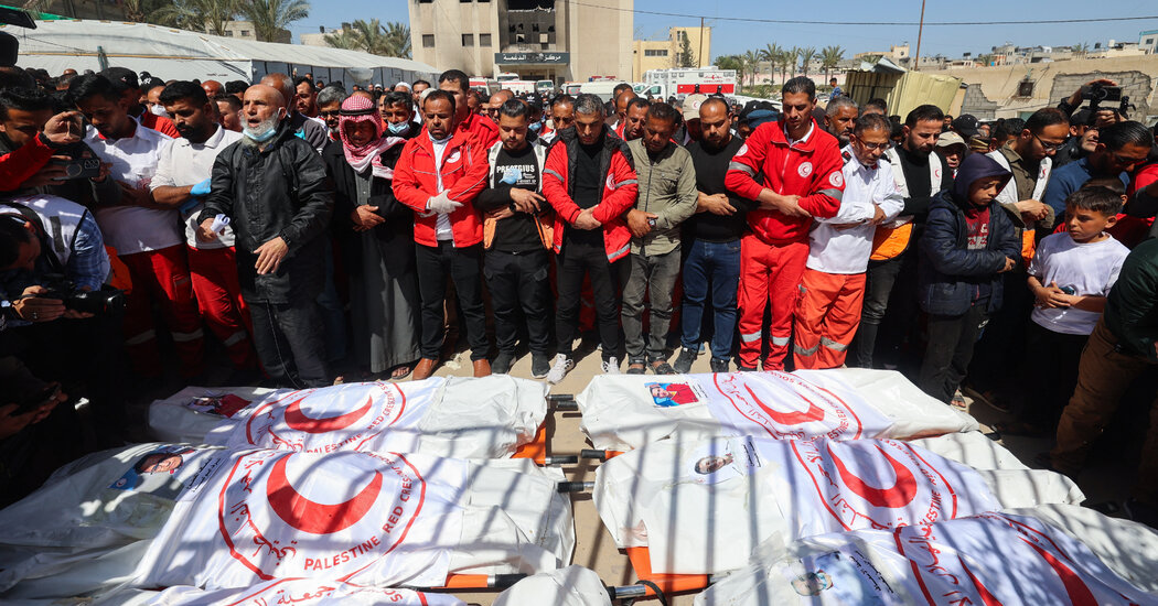 Internet InfoMedia u n accuses israel of killing 15 rescue workers in gaza